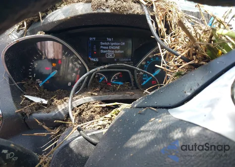 2016 Ford Escape Titanium z USA, uszkodzony, nr VIN 1FMCU9J95GUB57721